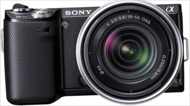 Sony Cyber-shot DSC-W670 Kompakt Fotoğraf Makinesi